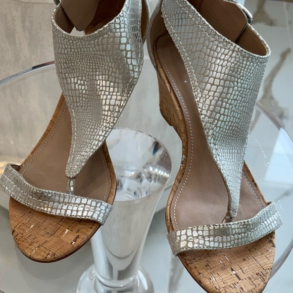 Donald J. Pliner Shoes - Donald J. Pliner Silver Textured Wedges